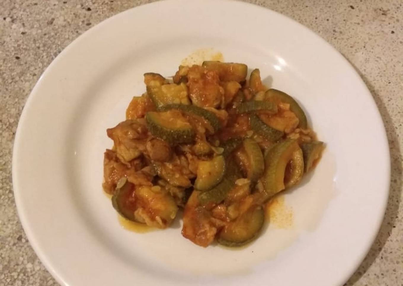 Calabazas con puerco en salsa roja