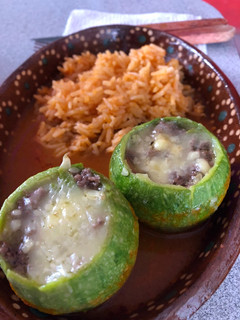 Una foto de Calabazas rellenas de carne molida