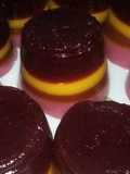 Gelatina de frambuesa pudin de vainilla y leche