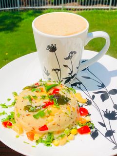 વેજીટેબલ ઉપમા(vegetable upma recipe in Gujarati) રેસીપી મુખ્ય ફોટો