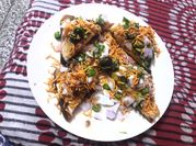 A picture of bread namkeen