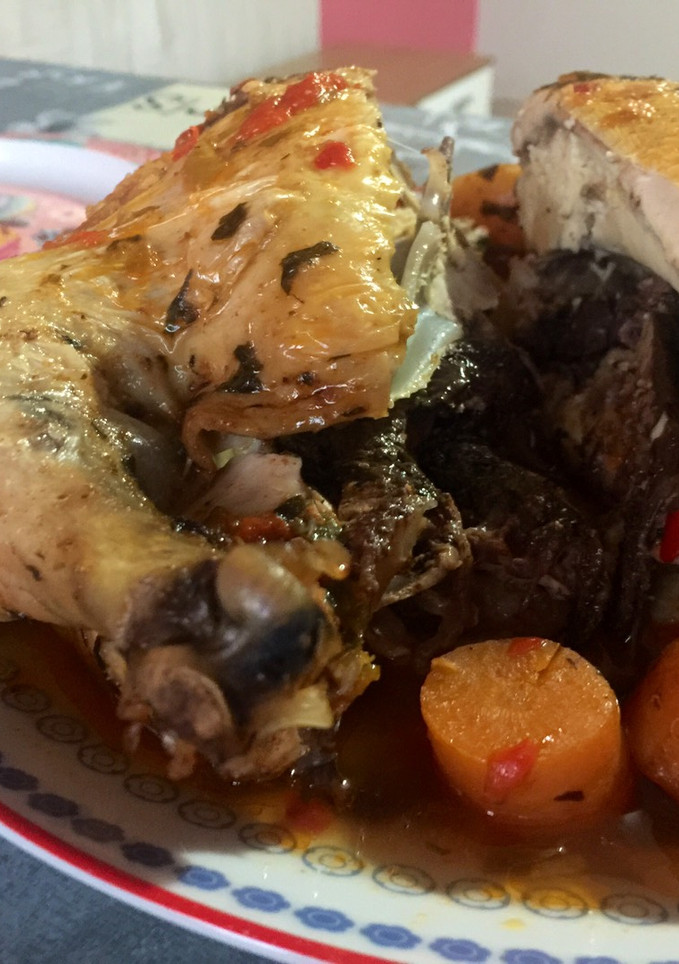Una foto de Pollo asado en olla lenta