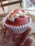 Magdalenas Red Velvet con ganache de chocolate blanco