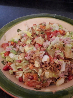 Una foto de Ensalada multicolor