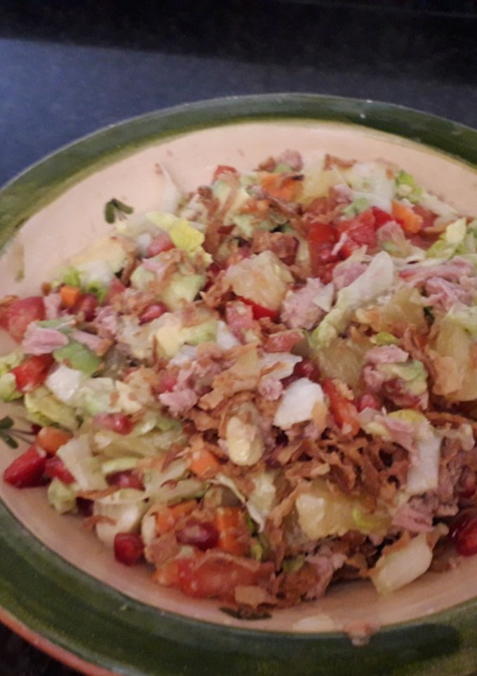 Una foto de Ensalada multicolor