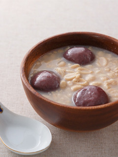 【家樂福廚房】牛奶花生湯圓簡單做(四人份) 的食譜成品照片