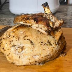 A picture of Roast turkey pats.