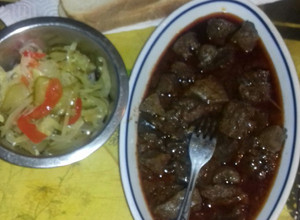 Vadhús pörkölt, belsőségből recept fotója