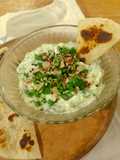 Tzaziki (versión argentinisada de salsa de pepino)