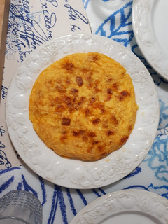 Una foto de 17. Tortilla de chorizo y queso