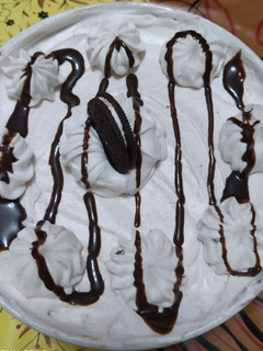 A picture of Oreo cheese cake 🍰.
