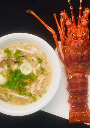 Hình của món Súp cua tôm hùm.