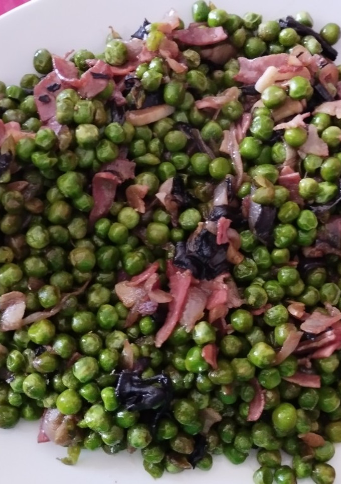 Una foto de Guisantes con lacón y más
