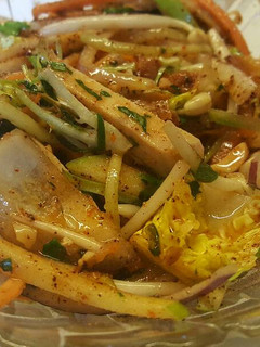 Una foto de Ensalada de pollo china