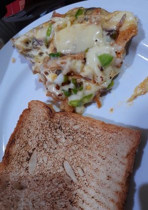 A picture of Hash Brown omelet.