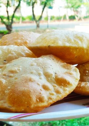 अजवाइन की पूरी (Ajwain ki puri recipe in Hindi) रेसिपी मुख्य फोटो