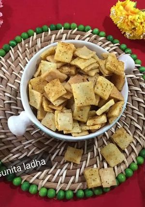 चटपटे कुरकुरे (chatpate kurkure recipe in Hindi) रेसिपी मुख्य फोटो