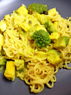 Karfiolos curry tofuval recept fotója