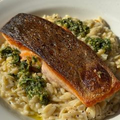 A picture of Lemon Orzo & Salmon.