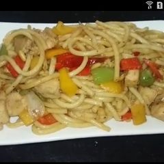 A picture of Kung pao noodles.