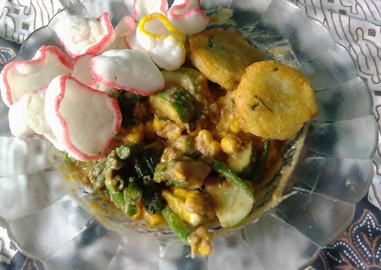 Gado-gado kuah siram simpel