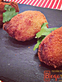 Una foto de Croquetas de merluza