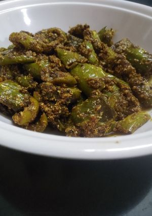 વઘારેલા મરચાં રેસીપી મુખ્ય ફોટો