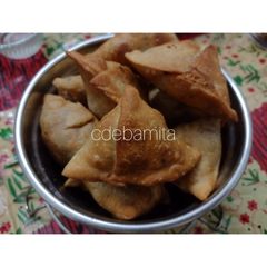 A picture of Broccoli samosa.