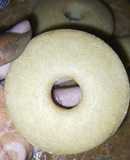 Suji/Semolina Doughnuts (دونات السمن أو السيمولينا)