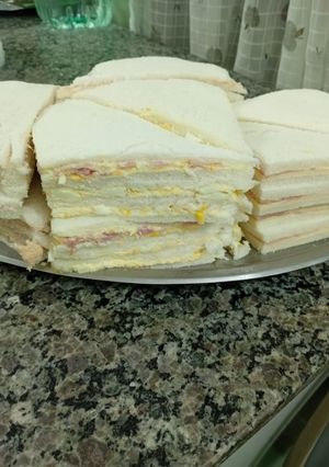 Una foto de Sándwiches surtidos