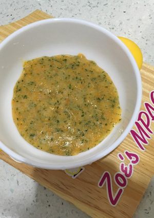 Foto resep MPASI Zoe (6M+) : Beras putih organic + Kale + Wortel