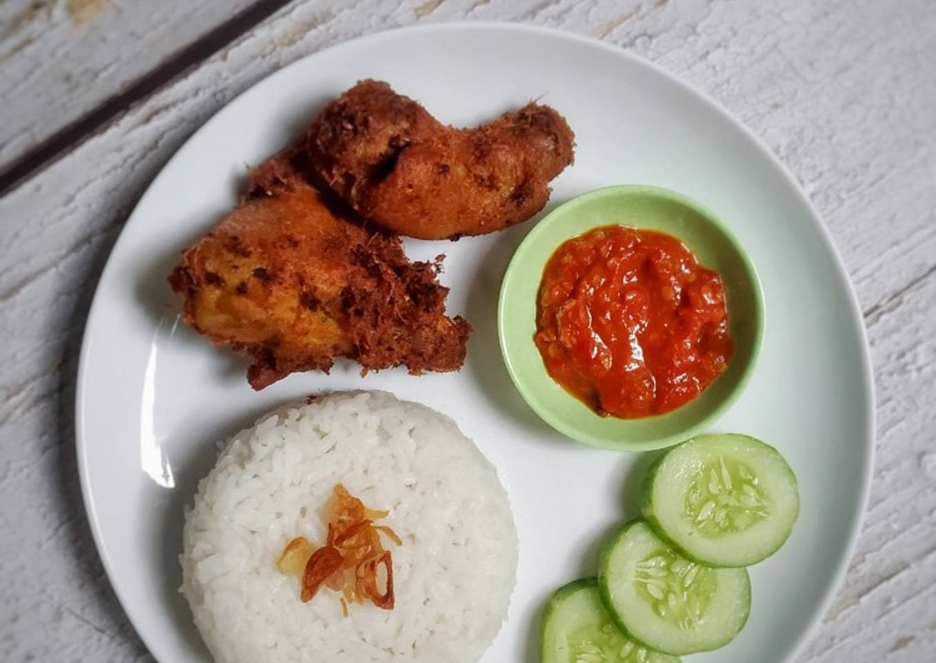 33. Bebek Goreng Empuk