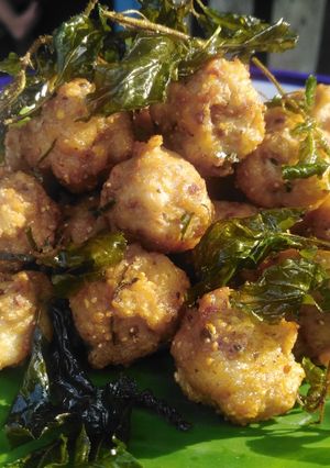 รูปของ ลาบไก่ทอด