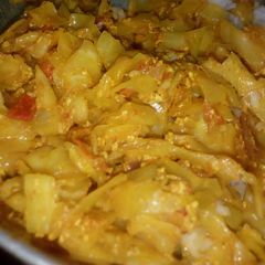 A picture of Spicy Cabbage and Eggs.