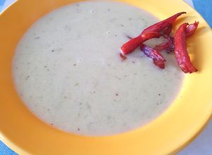 Una foto de 🇳🇱 🥣 Sopa de Mostaza Dijón 🥓