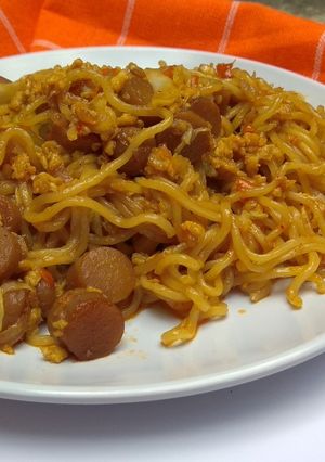 Foto resep Indomie goreng pedas #giveawayclover#ga_walldecorkayu