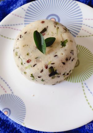 उपमा(upma recipe in Hindi) रेसिपी मुख्य फोटो