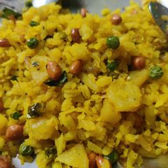 A picture of Indori Poha.