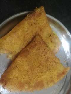 பருப்பு தோசை (Paruppu dosai recipe in tamil) செய்முறை முக்கிய புகைப்படம்