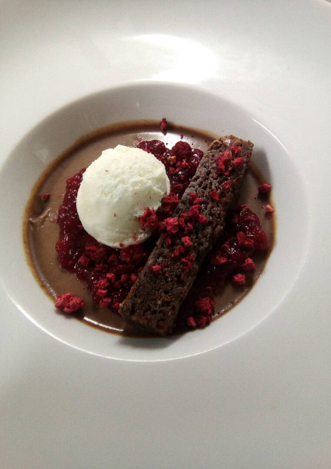 Una foto de Panacota de chocolate negro