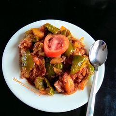 A picture of Capsicum and Potato Masala.