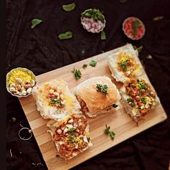 A picture of Dabeli (Gujarat special).