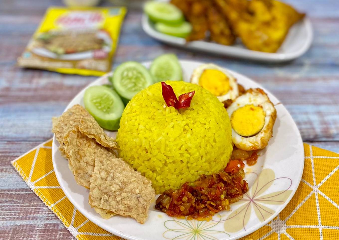 Nasi Kuning Praktis