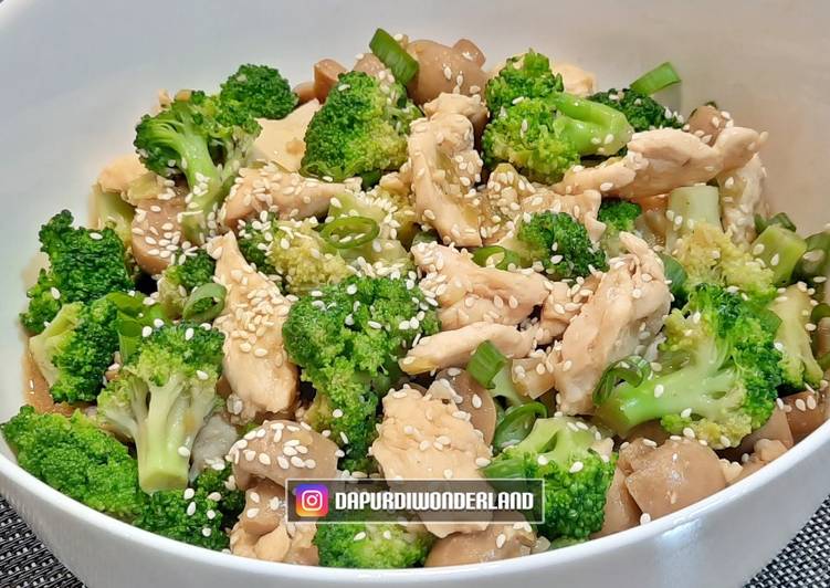 Resep Tumis Ayam Brokoli / Chicken Broccoli, Enak Banget