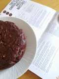 Torta al cioccolato, miele e nocciole