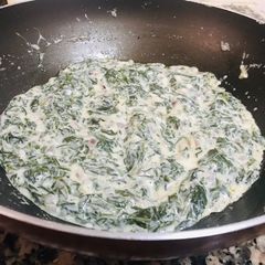 A picture of Creamed spinach.