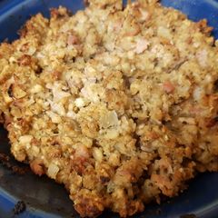 Smoked Bacon Stuffing with onions and black pepper and Apple 😁 A picture of Smoked Bacon Stuffing with onions and black pepper and Apple 😁.