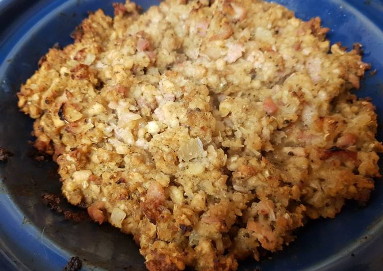 Smoked Bacon Stuffing with onions and black pepper and Apple 😁