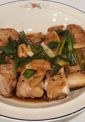 健康又簡單的蔥燒雞腿排 的食譜成品照片