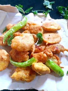 आलू गोभी पकोड़े रेसिपी मुख्य फोटो